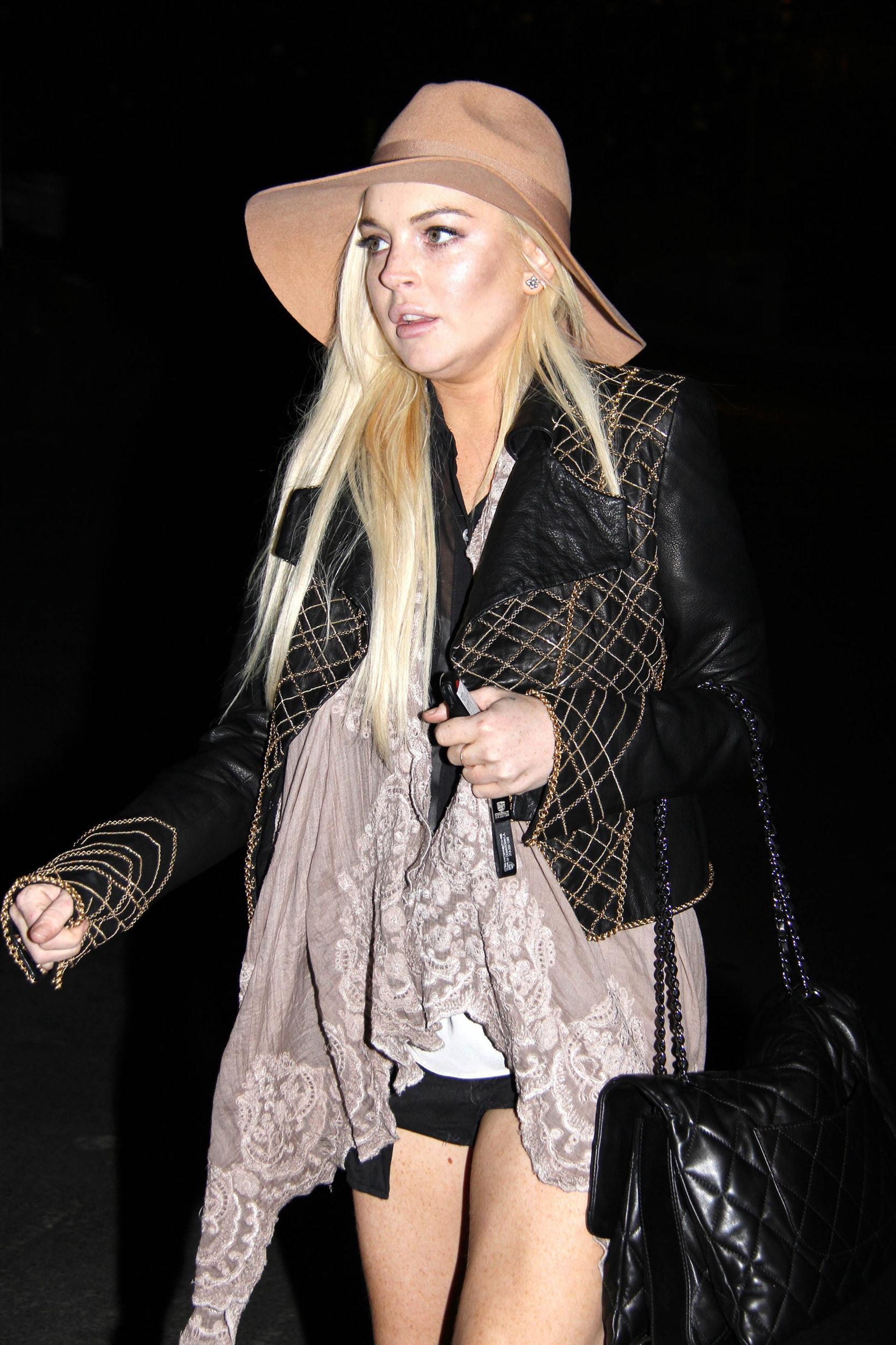 Lindsay Lohan arriving at the Hollywood Bowl | Picture 103675